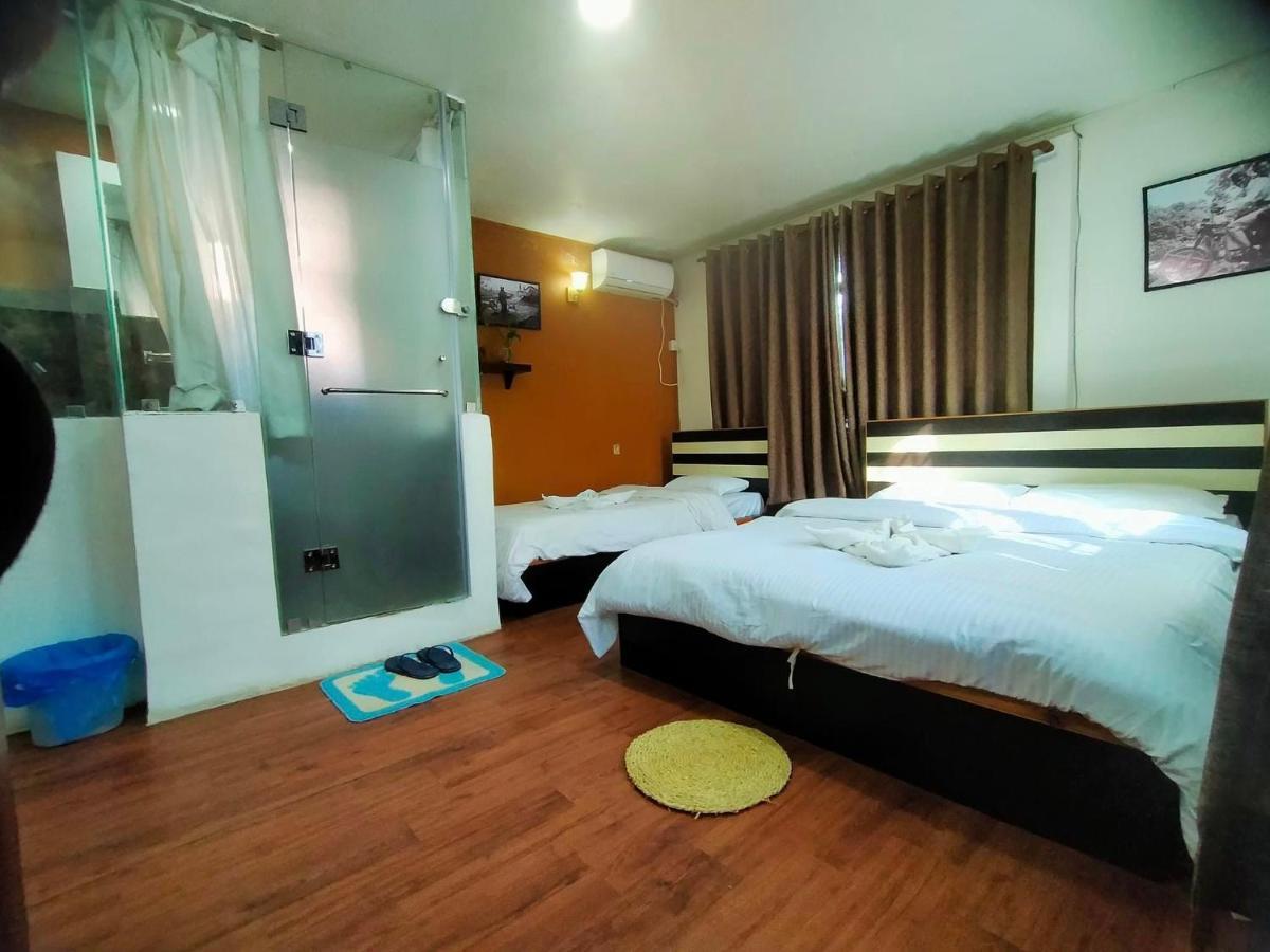 The Majestic Bed & Breakfast Катманду Экстерьер фото
